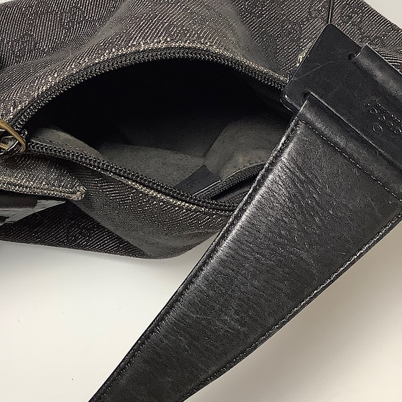 Gucci Bag - Picture 4 of 11